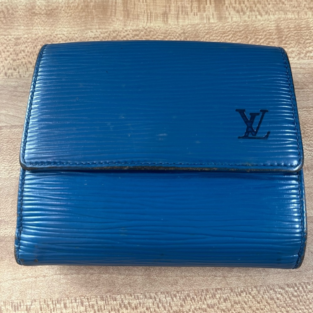Louis Vuitton Blue Epi Elise Wallet